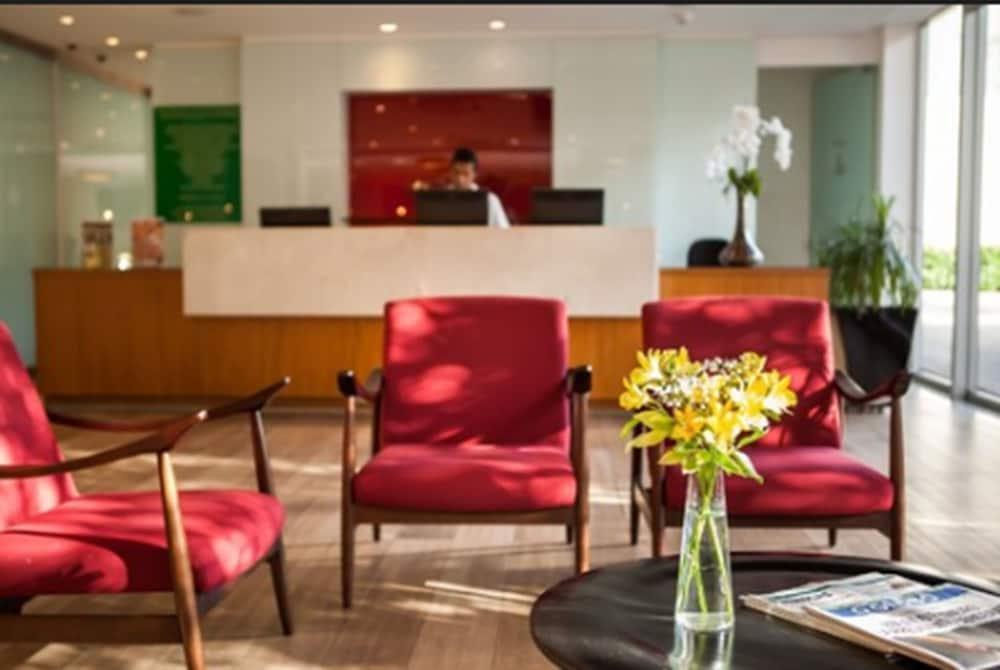 Esuites Savassi Toscanini Belo Horizonte Exterior photo